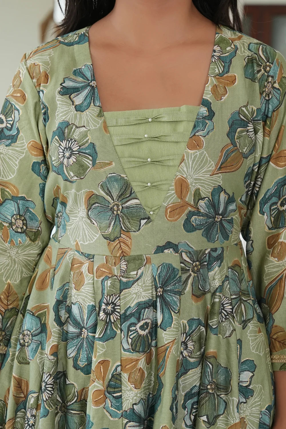 Vartican Moti Anarkali Green